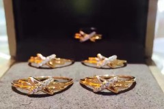 皇马对利物浦后防新星转会传闻的引援策略与市场分析